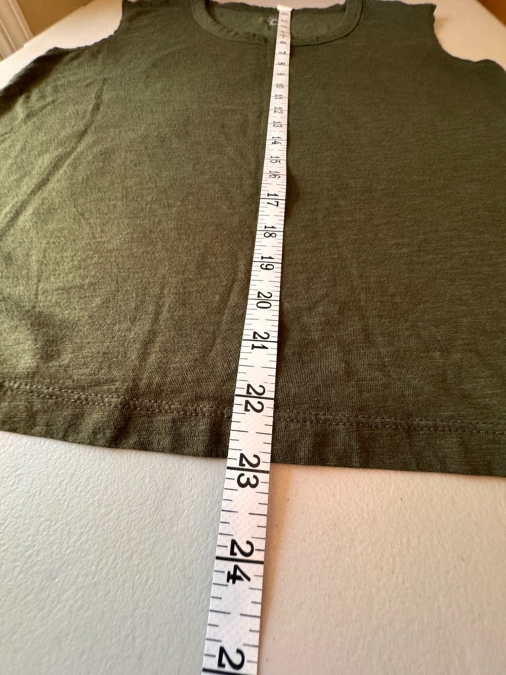Banana Republic Malibu Tee Tank Olive Green Sleeveless Top Size M Soft - Picture 3 of 8